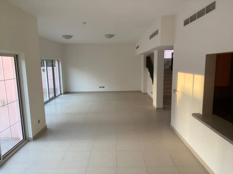 Brand new 4 BR Villa available in Nad Al Sheba 3