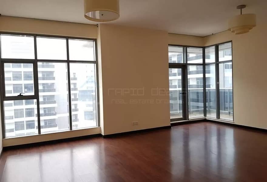 2 Well Maintained 2BR+M facing SZR @ Green Lakes