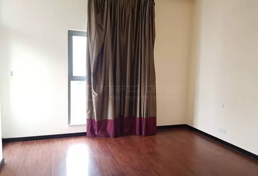 10 Well Maintained 2BR+M facing SZR @ Green Lakes