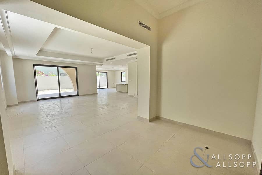 2 Largest Layout | 4 Beds | North Facing