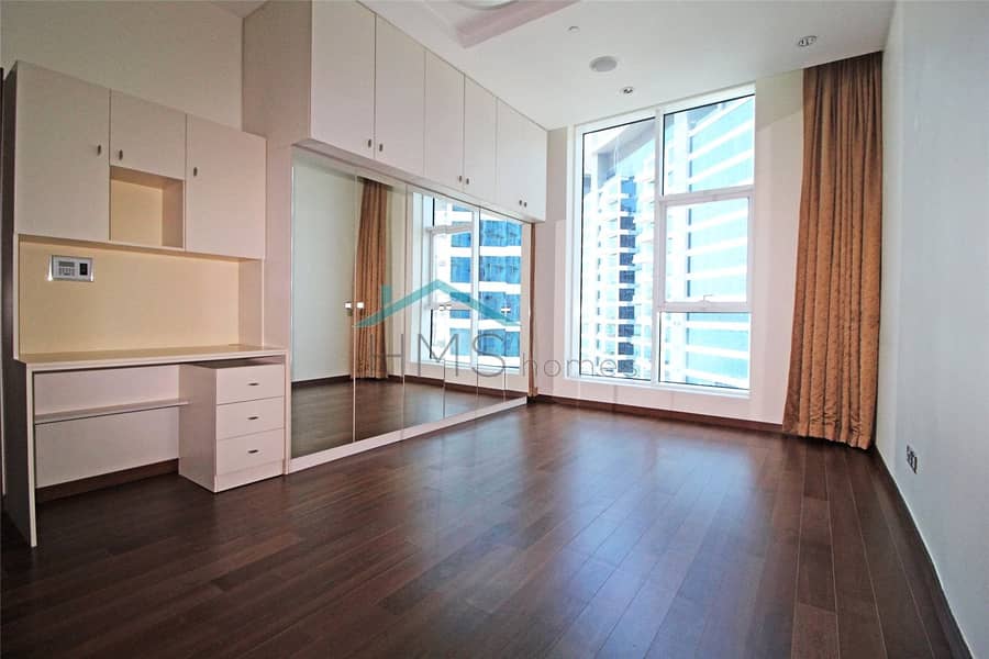 8 Sea view | Unfurnished | Available for viewing | 1 bed