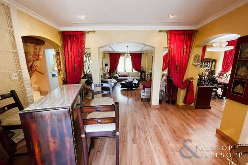 4 Amazing Location  | VOT | Upgraded | 5 Bed