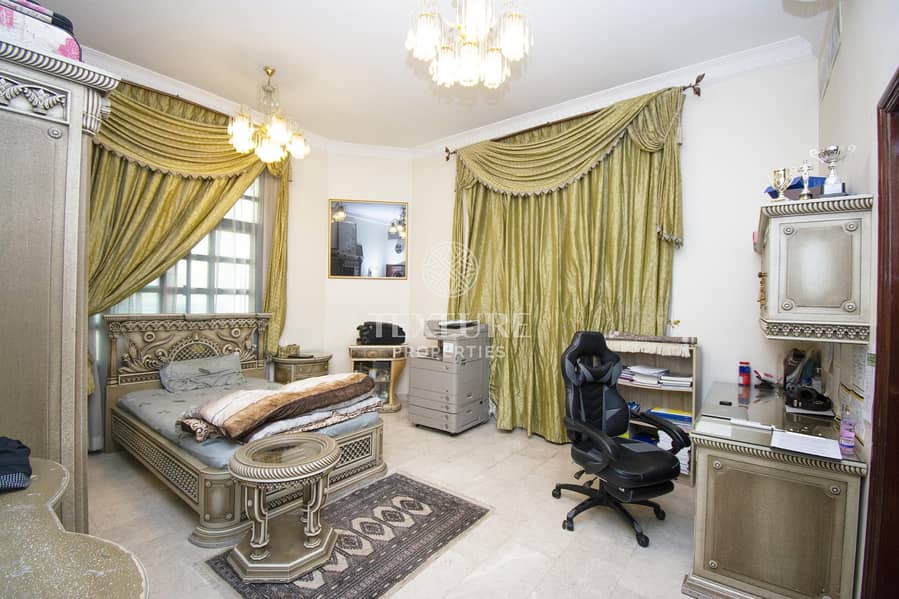 8 Premium | Fully Furnished | G+1 Villa | Jumeirah!!