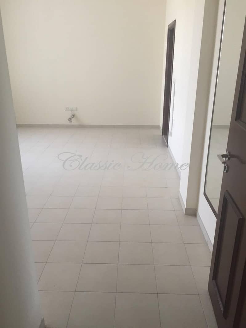 6 5 B/R Maid’s Room + Driver’s Room  New World Style Semi Detached