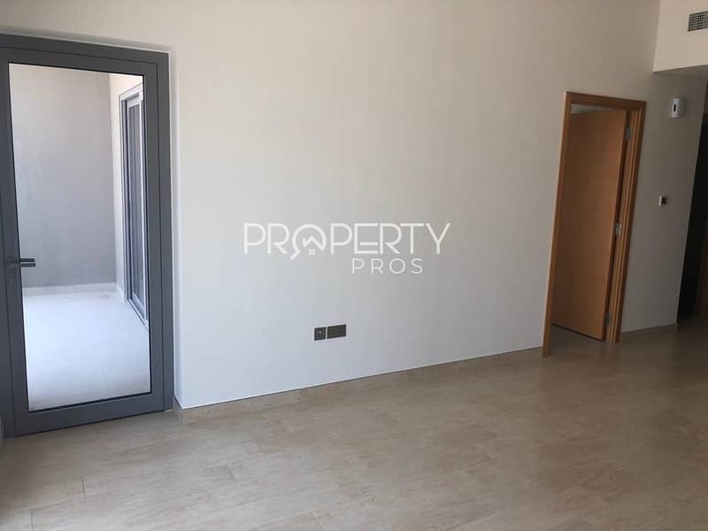 8 Spacious2Bed|Chiller Free|BrandNew