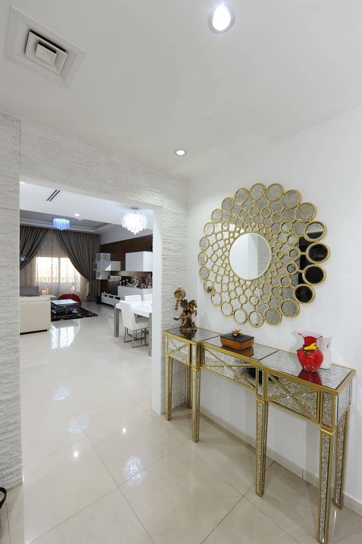 8 LUXURY 2BED | RENOVATED | SILICON STAR
