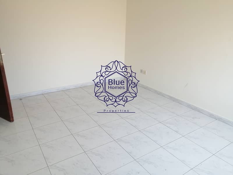 8 Spacious one bedroom hall with free parking only 34k near fahidi metro Station
