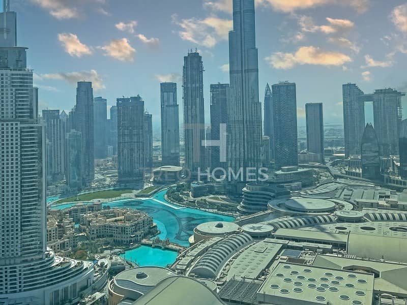 13 Burj Khalifa View / Natrually Bright /