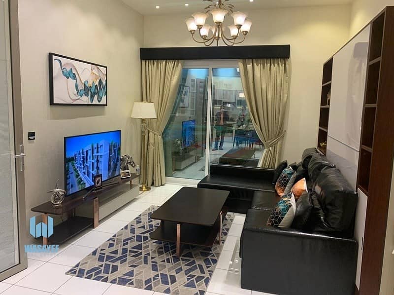 9 SEMI FURNISHED /IDEAL LOCATION /CANAL VIEW.