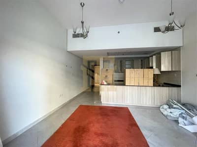 Community View | Ready to Move In | Modern Studio Apt
