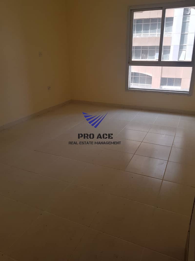 9 Spacious Bright low Price 1 bedroom hall 40k in TCA Navy gate Area