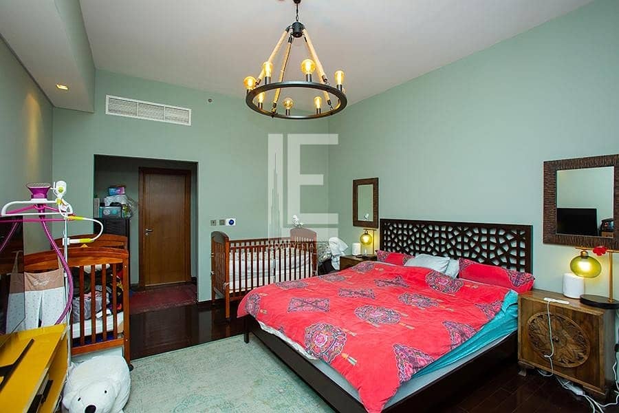 13 Spacious 2br+M in Palm Jumeirah in Pristine Condition