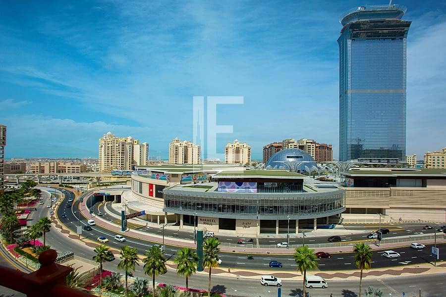 16 Spacious 2br+M in Palm Jumeirah in Pristine Condition