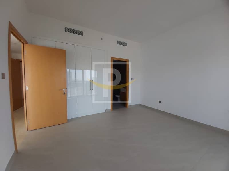 7 Arjan Meraki Genusis 1 Bedroom Vacant For Sale  YVIP