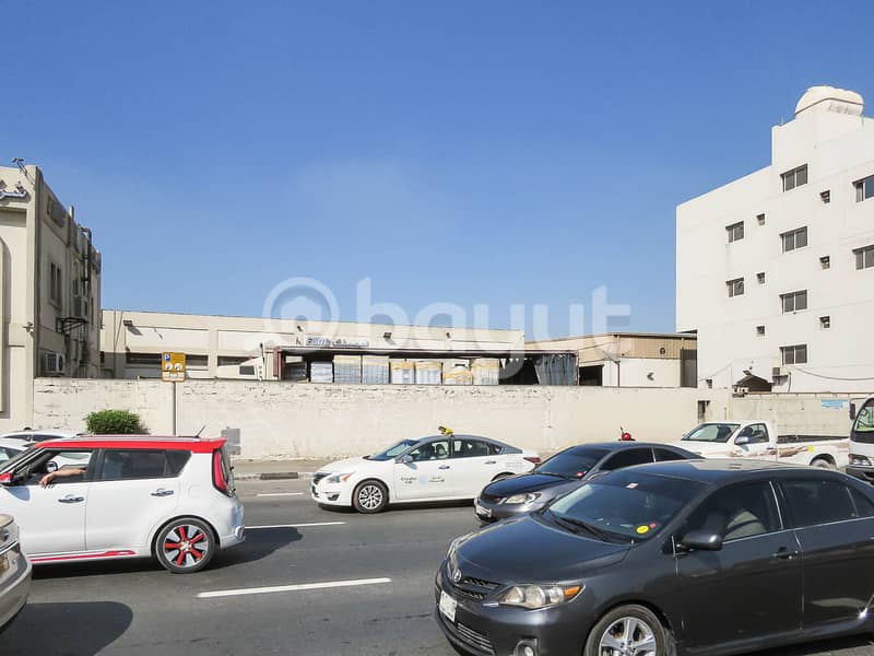 19,000 sq. ft. / Spacious  Warehouse for Rent in Industrial Area 6, Sharjah