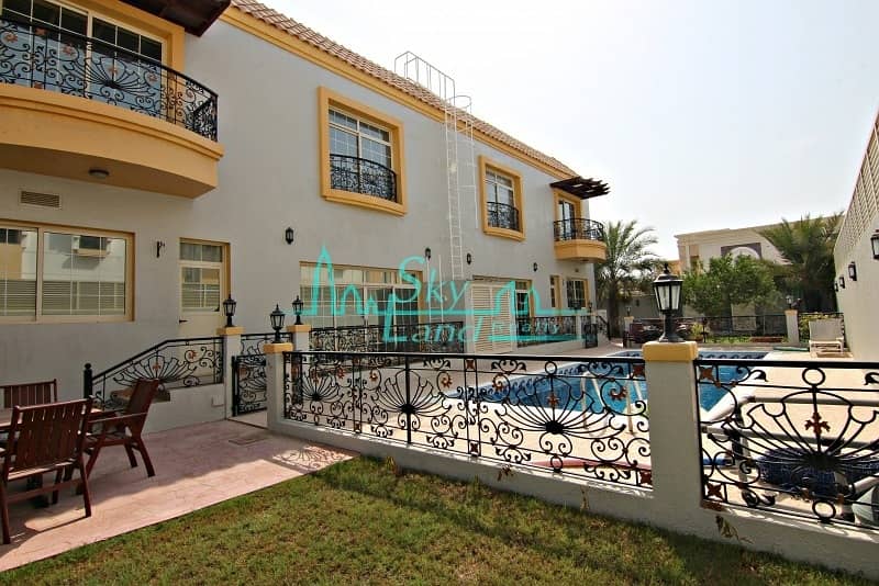 Spacious 4 Bed Villa+M With A Shared Pool