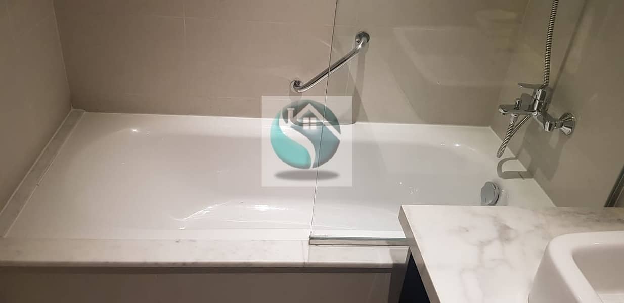 4 Brand New Furnished Studio In Damac Prive B. BAY