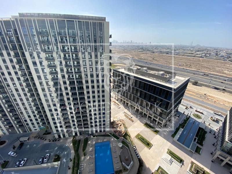 Stunning Pool View | High Floor |Burj Al Arab View