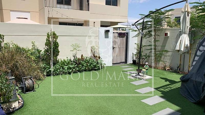 8 Best Location | Landscaped | Well Maintained