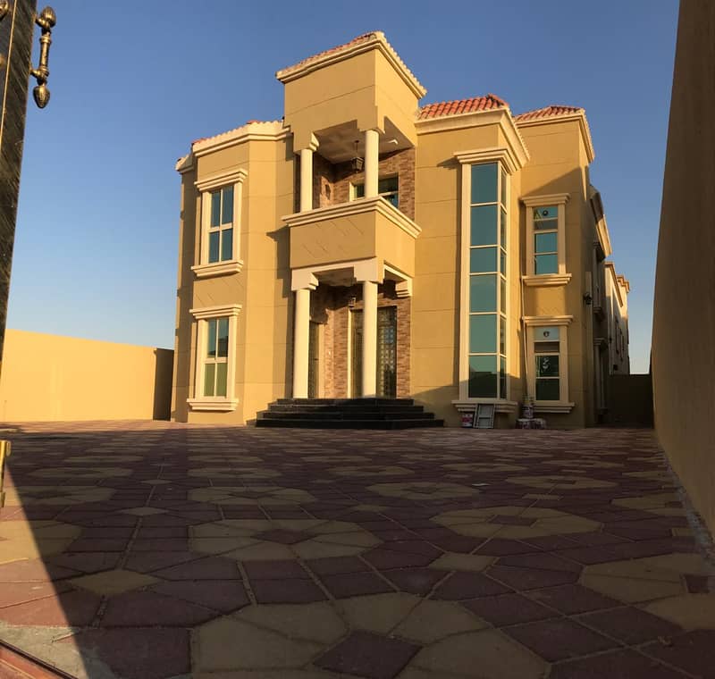 Villa for sale directly from the owner in Ajman Moyhat District 3 second piece of Qar Street (Super Deluxe Finishing) Required 1,520,000 negotiable