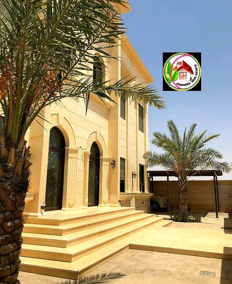 Do not miss the opportunity. Villa for sale, Super Deluxe finishing, personal finishing, first class, hotel, European engineering consultant, guarantee on everything inside the villa. Arab own central air conditioning, a very excellent location.