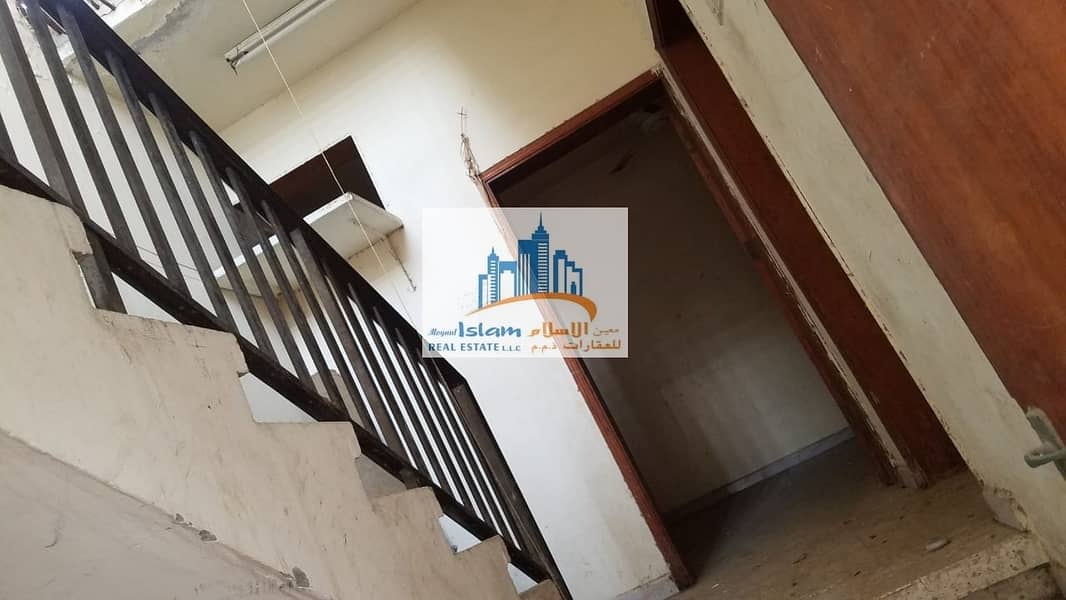 39 GOLDEN CHANCE !!!  4BHK VILLA  FOR EXECUTIVE  RENT IN AL BUSTAN  WITH CHEAP PRICE MONTHLY OR YEARLY BASIS
