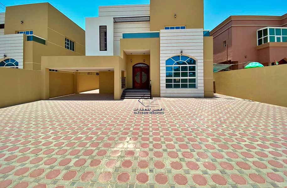 A luxurious hotel design villa with very wonderful finishing in Al Mowaihat area, with the possibility of bank financing, free lifetime ownership for all nationalities.