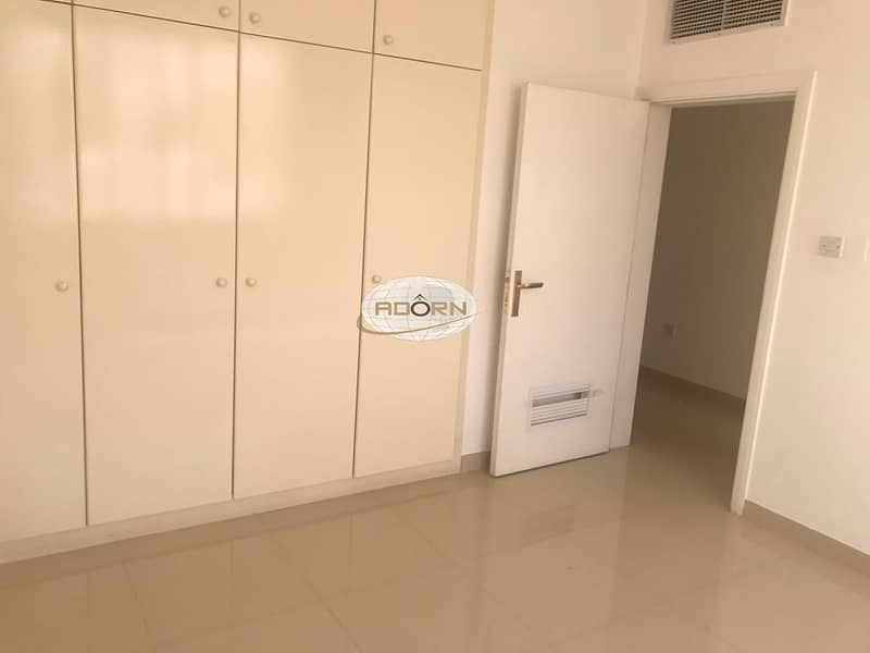 13 One month free, Excellent 3 bedroom plus maid villa in Jumeirah 3