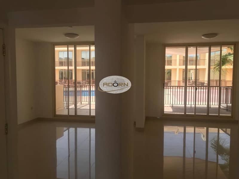 18 One month free, Excellent 3 bedroom plus maid villa in Jumeirah 3
