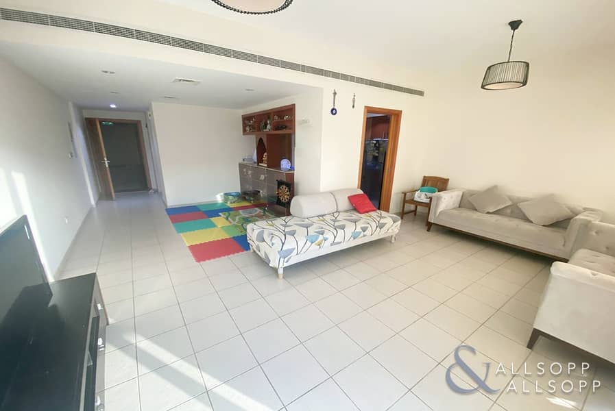 4 Upgraded Unit | Pool Views | Chiller Free