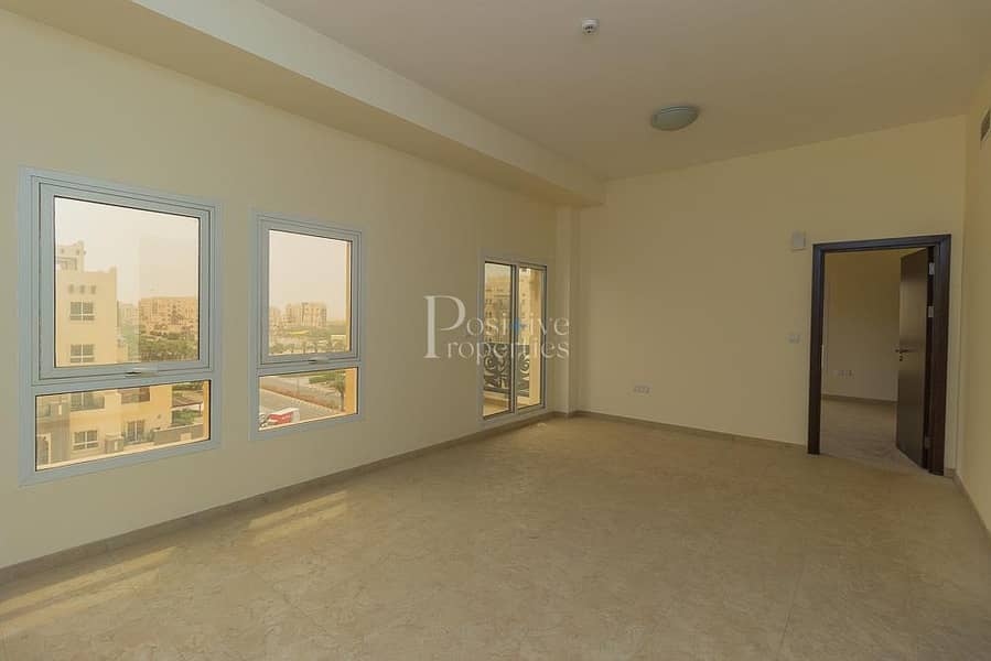 5 Inner Circle | next to pool and park | Best price