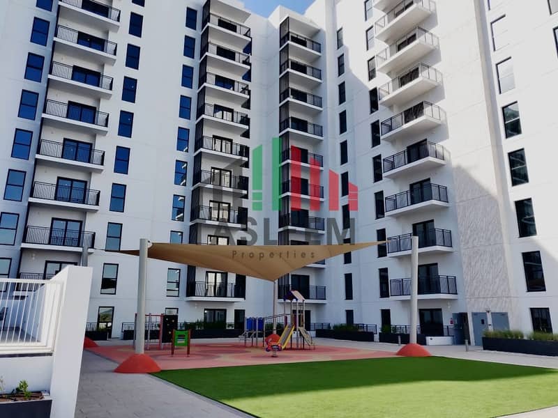 17 Brand New | Luxurious 1BHK W/ Balcony | Book Now