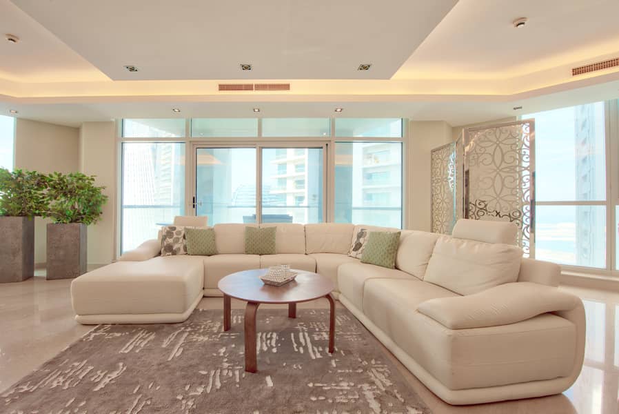 4 Living room