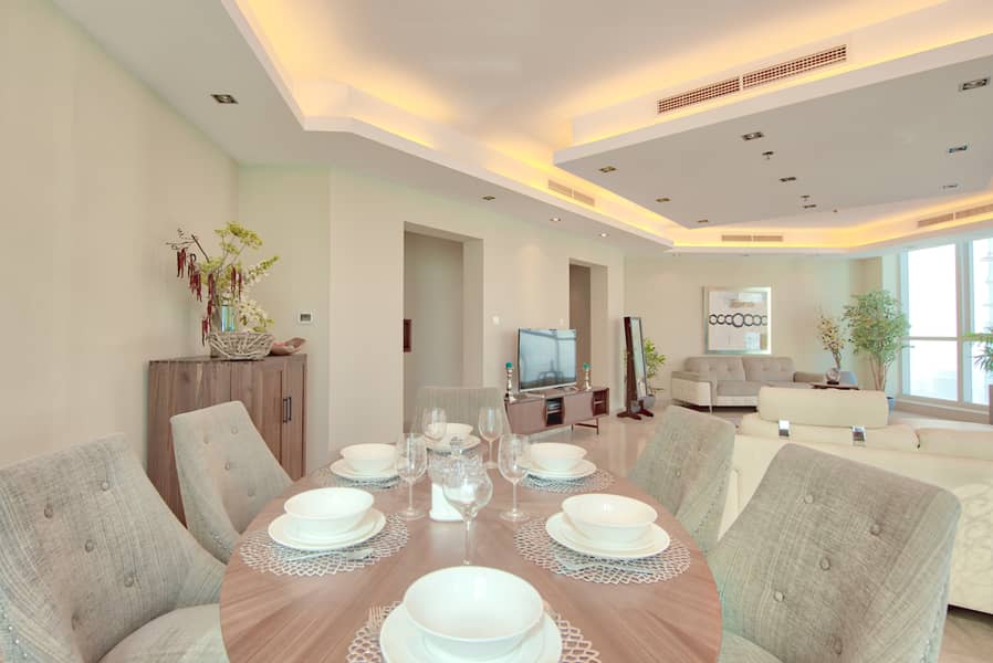 10 Balcony with Sea and Marina View