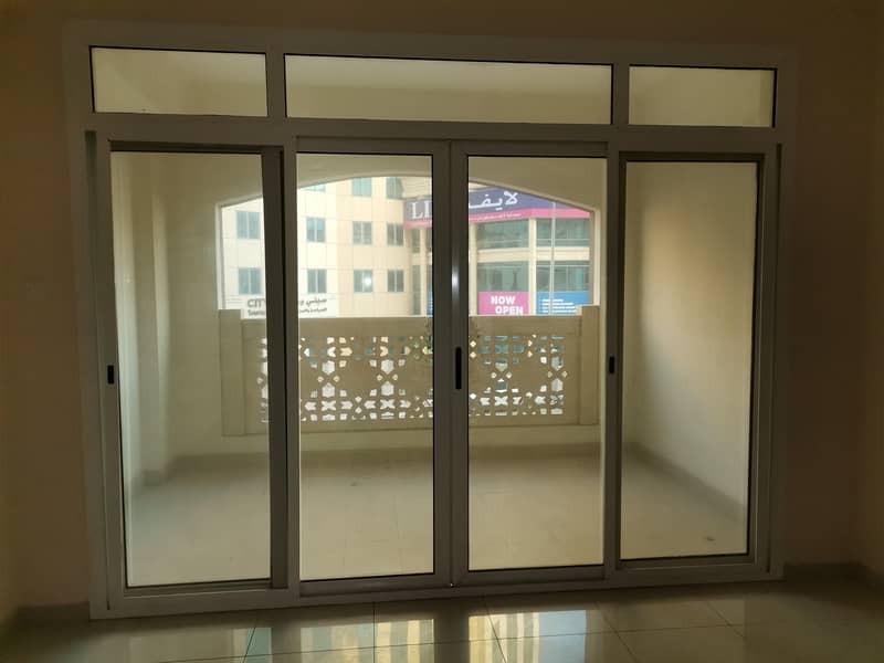 Spacious studio with balcony/2 month free/ chiller free @ 32k