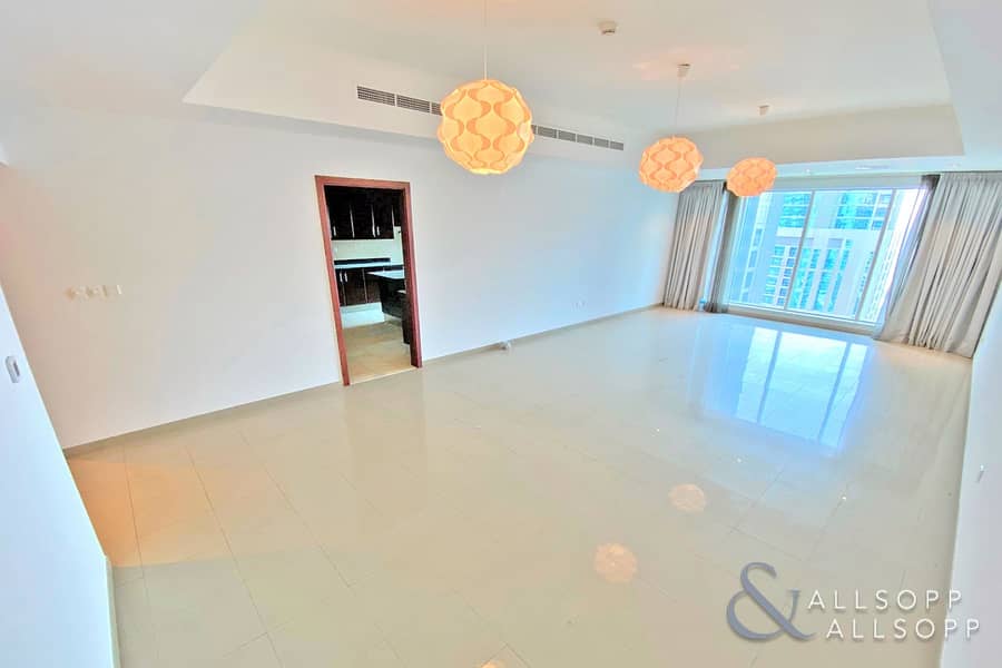 2 883 Sq Ft | 3 Bed