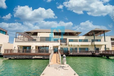 Premium Waterfront  Villa| Upgraded| Lavish Layout