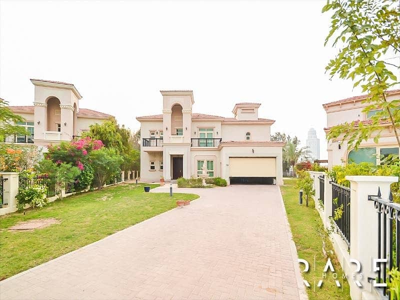 2 Lake View | Upgraded 4 Bed Villa with private pool | Grand Entrance