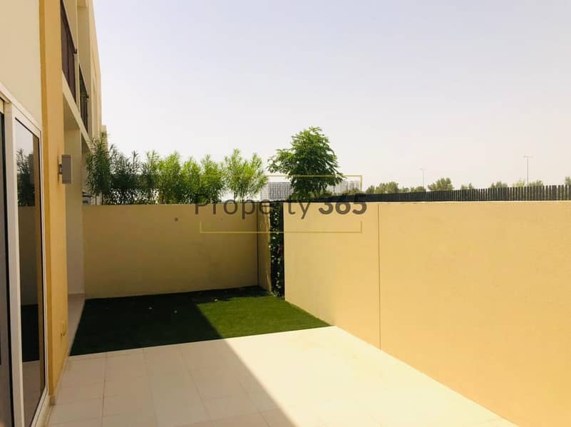 7 Bright and Spacious / 2 Bedrooms / Private Garden