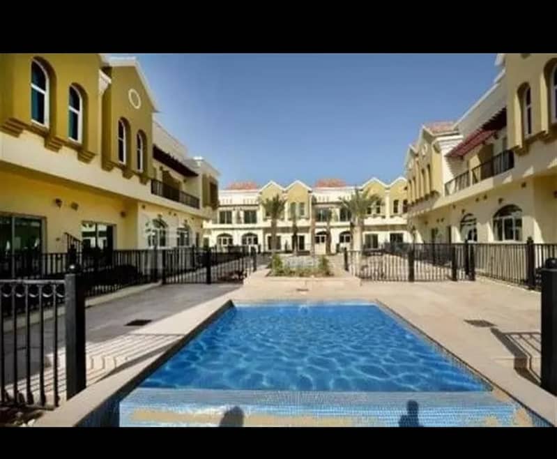 Unfurnished 3 bedroom With Balcony Townhouse in Sahara Meadows 1 , Dubai Industrial City
