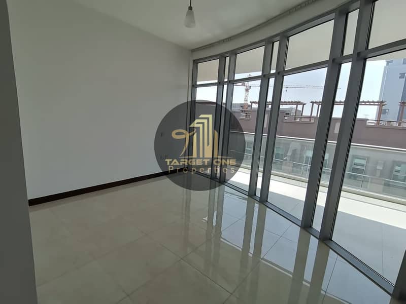 16 Exclusive| Duplex | Pool View | Italian  Finishing| Ready to Move