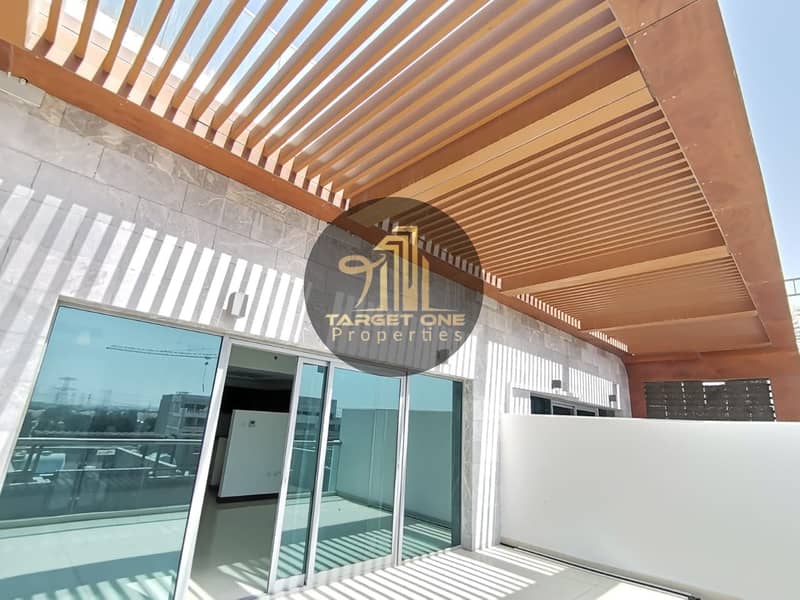 26 Exclusive| Duplex | Pool View | Italian  Finishing| Ready to Move