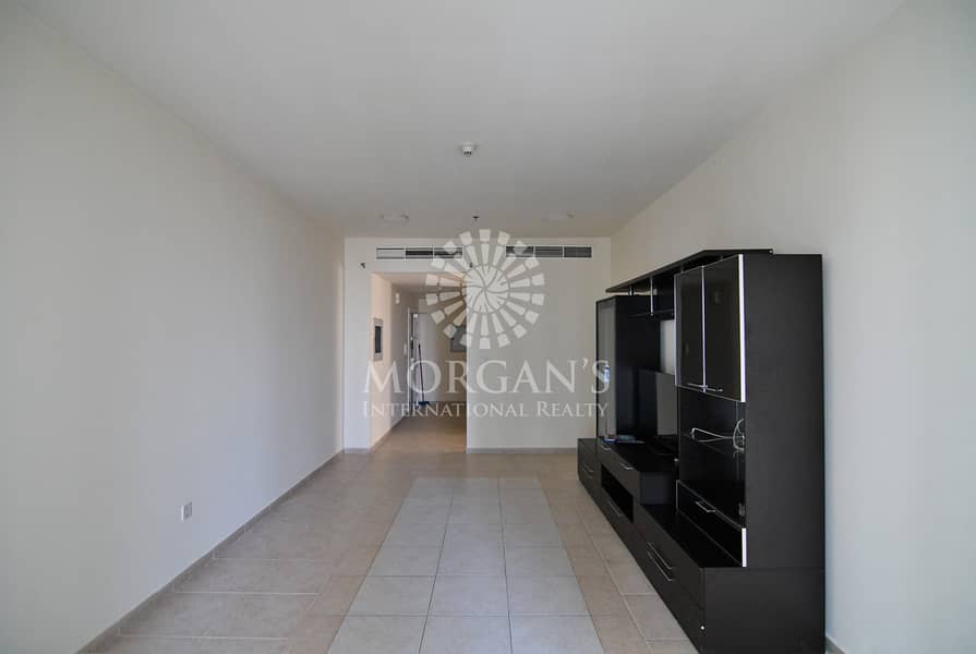 2 Unfurnished Low Floor Partial Sea View 2 Br