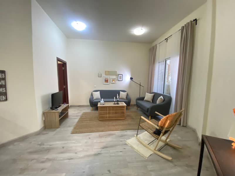 Luxury Furnished Fully Upgraded 1 Bedroom With Balcony