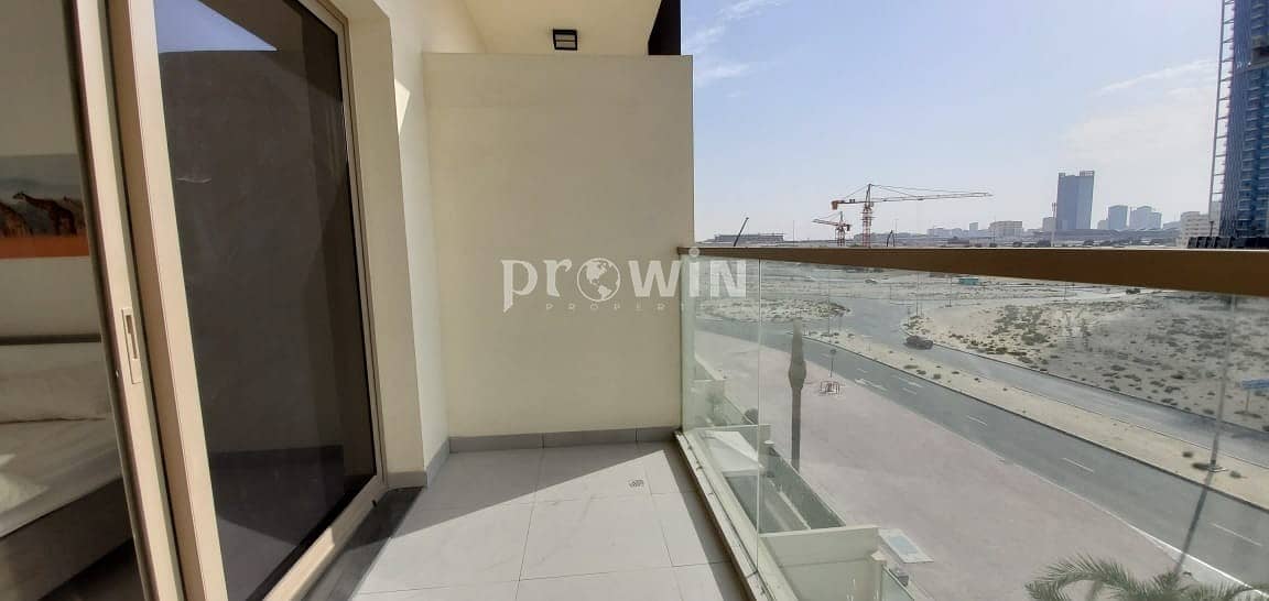 7 Beautifully Spacious Furnished 1 bed apt for Sale
