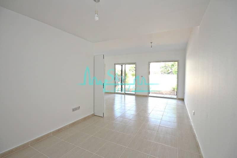 4 RENOVATED 3BED WITH AMAZING  GARDEN IN JUMEIRAH 2