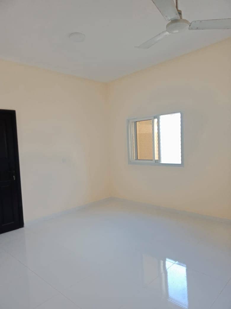 VILLA 4 BEDROOMS FOR RENT, HALL AND MAJLES