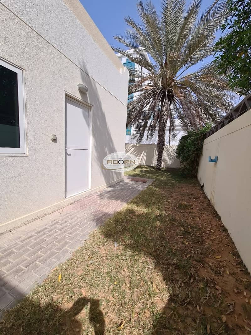 24 Elegant 4 bed room with pool and private garden  in Umm Suqeim 2