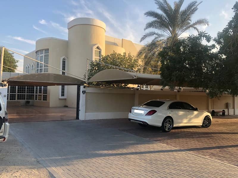 Al Twar-1 villa for sale 8 bedroom spacious living, dining and maid room with matured garden