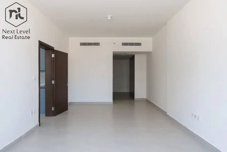 6 In JVC - Ready Building - 1 Bed 821 Sq Ft - Just AED 44000 Yearly